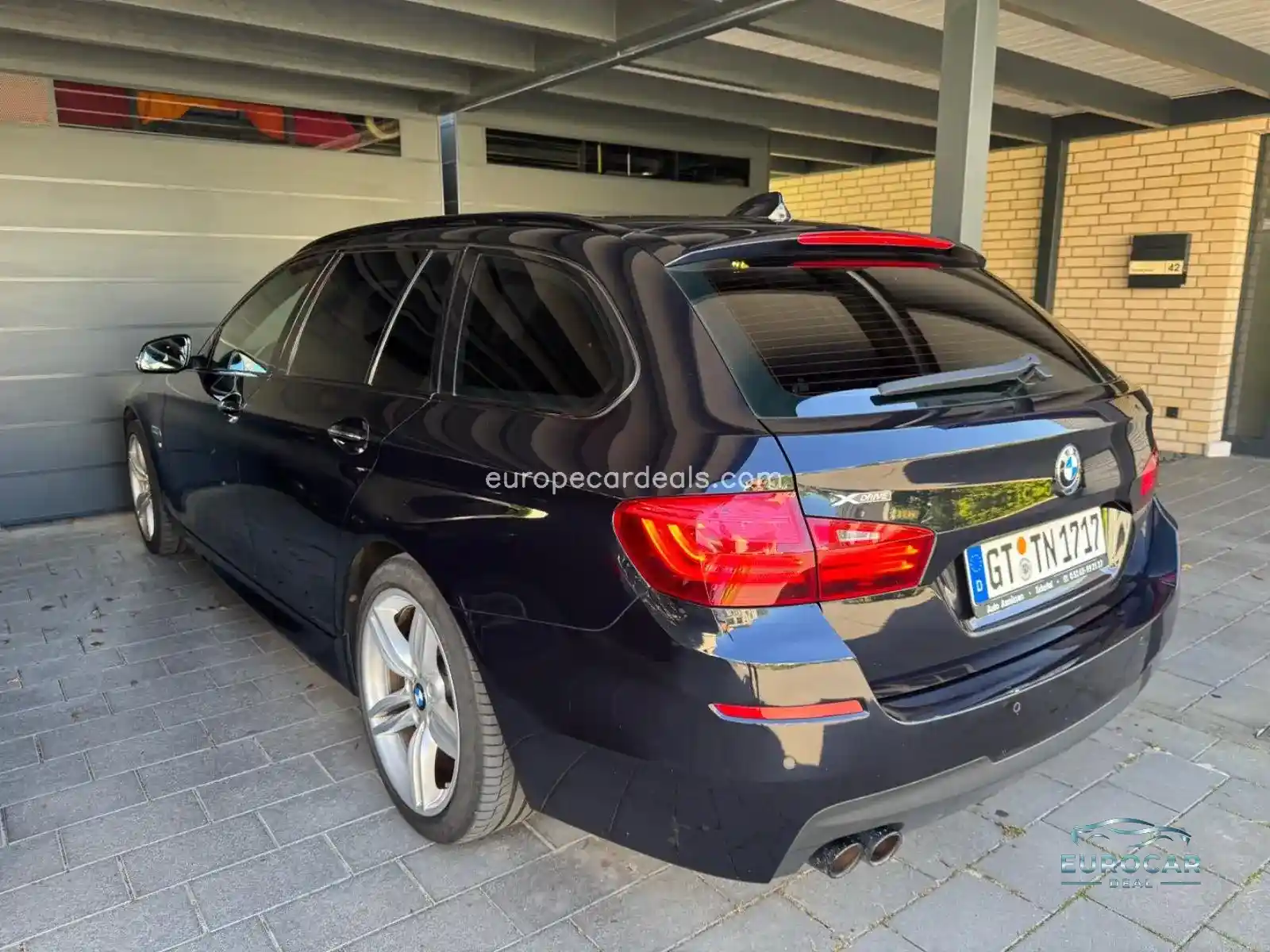 BMW 525