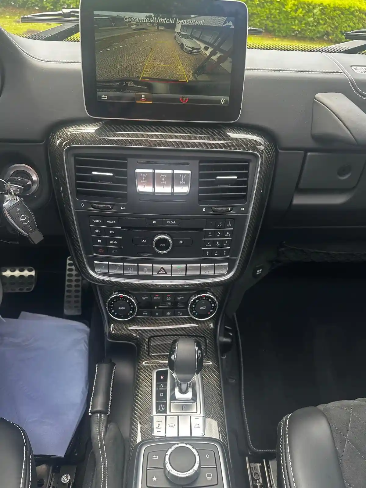 Mercedes-Benz G 500
