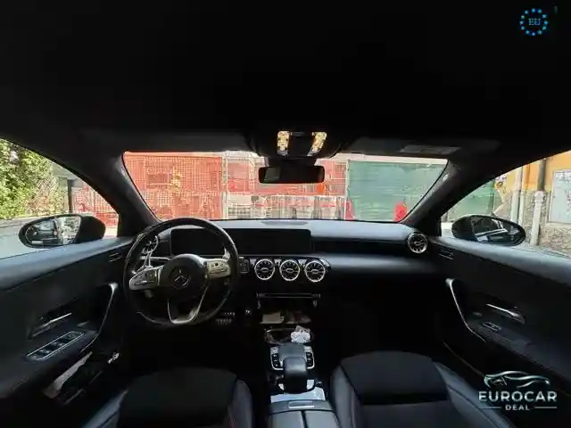 Mercedes-Benz A 220