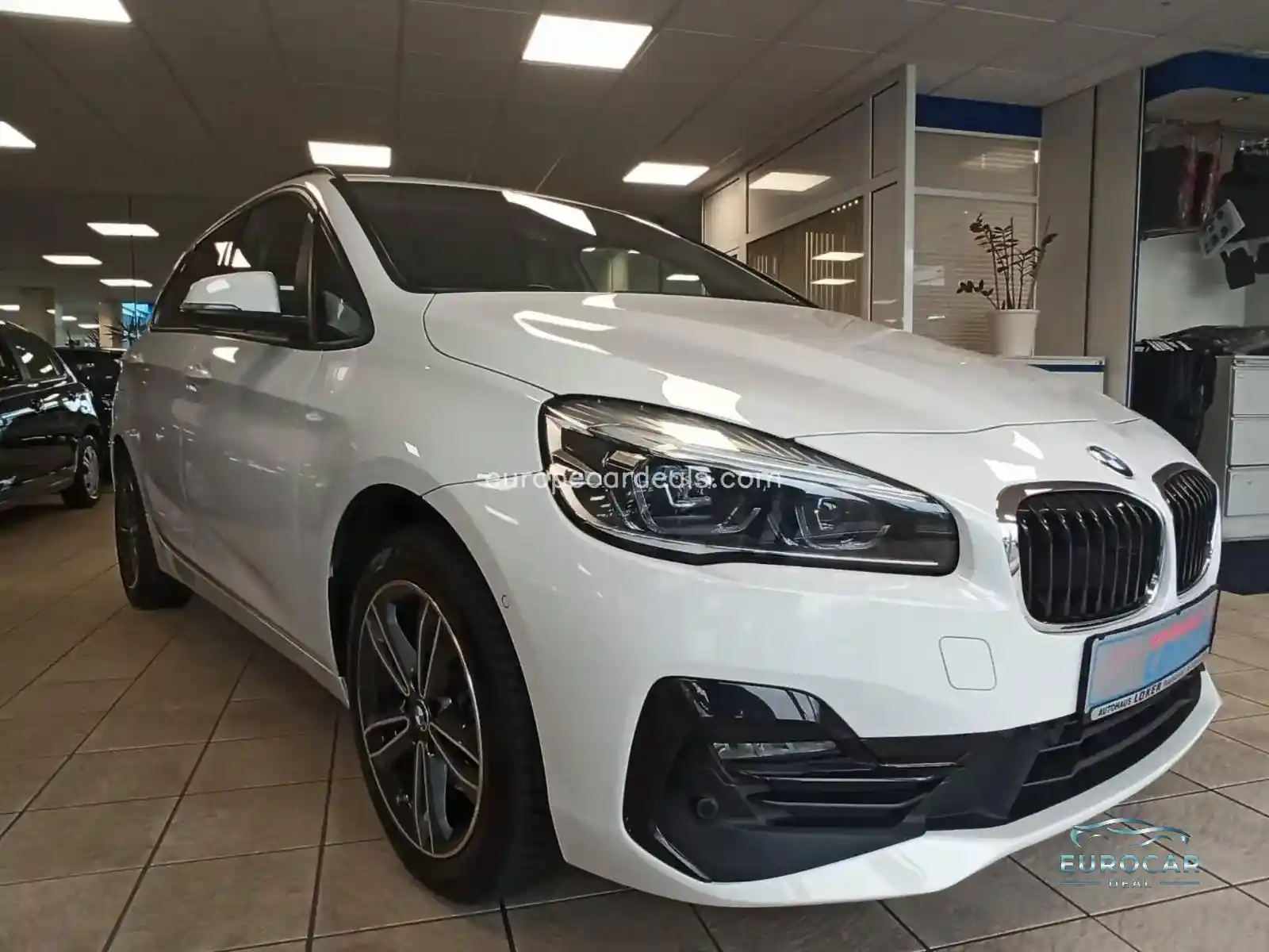BMW 216