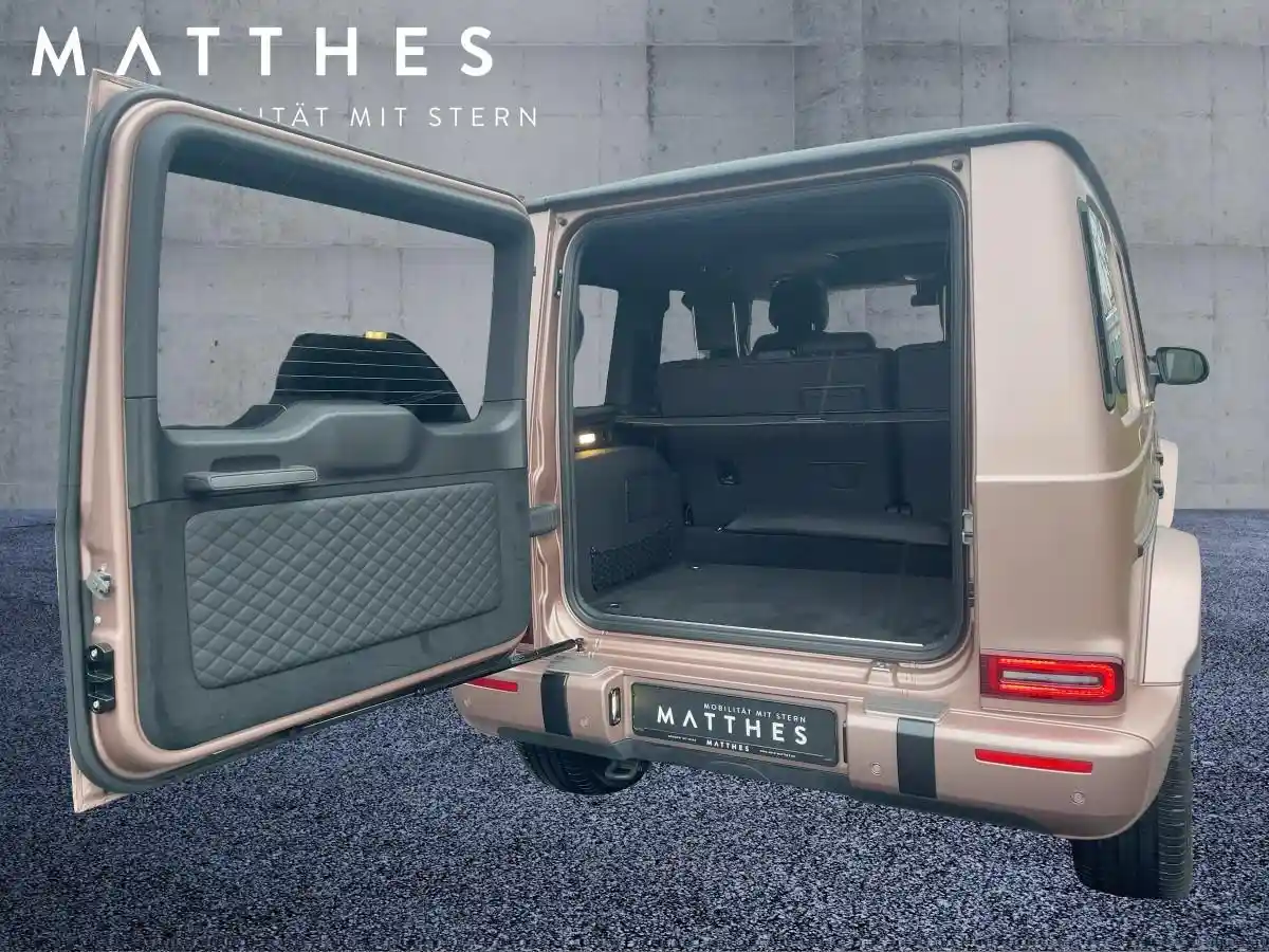 Mercedes-Benz G 500
