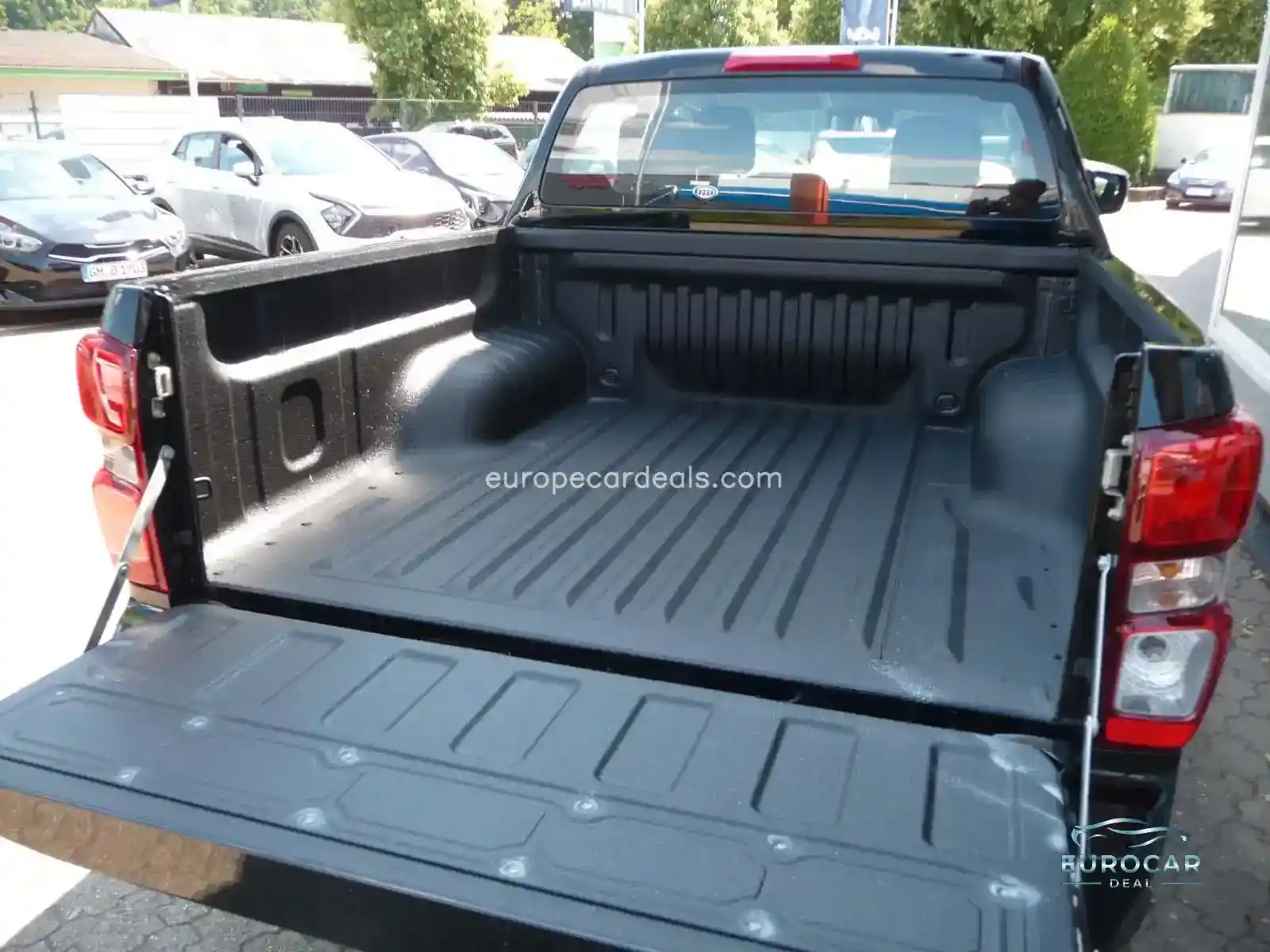 Double Cab 4WD AT LS sofort lieferbar
