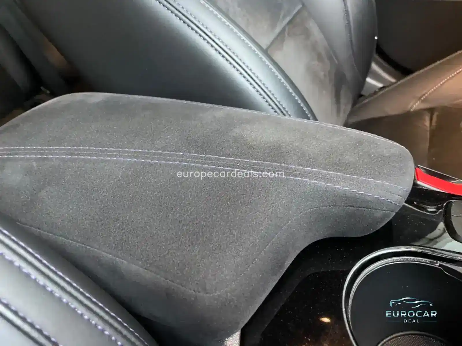 Infiniti Q30