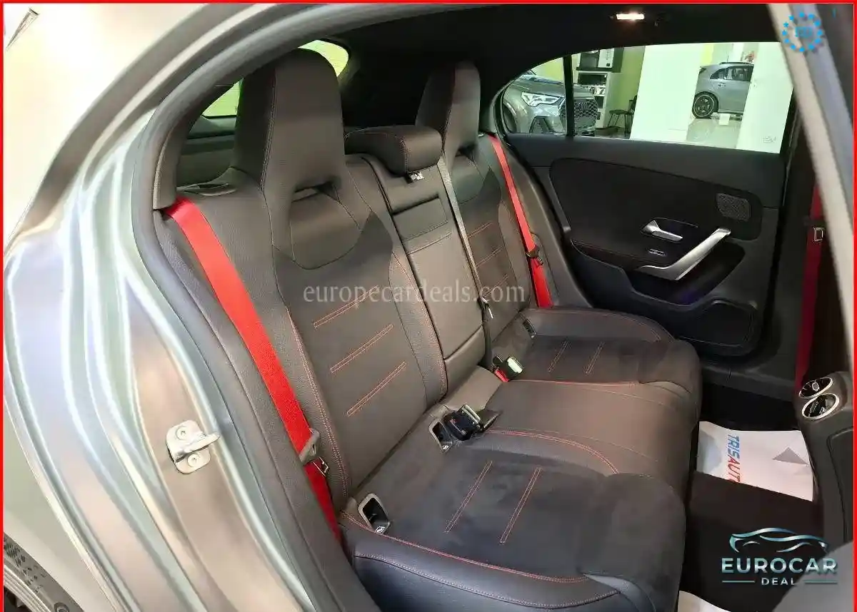 Mercedes-Benz A 35 AMG