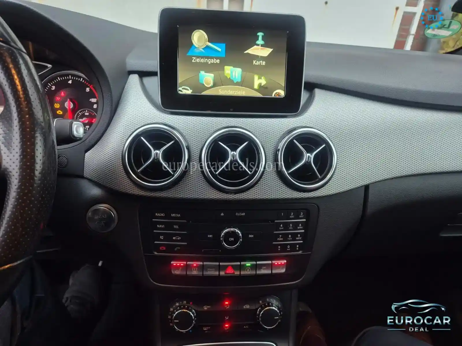 Mercedes-Benz B 220
