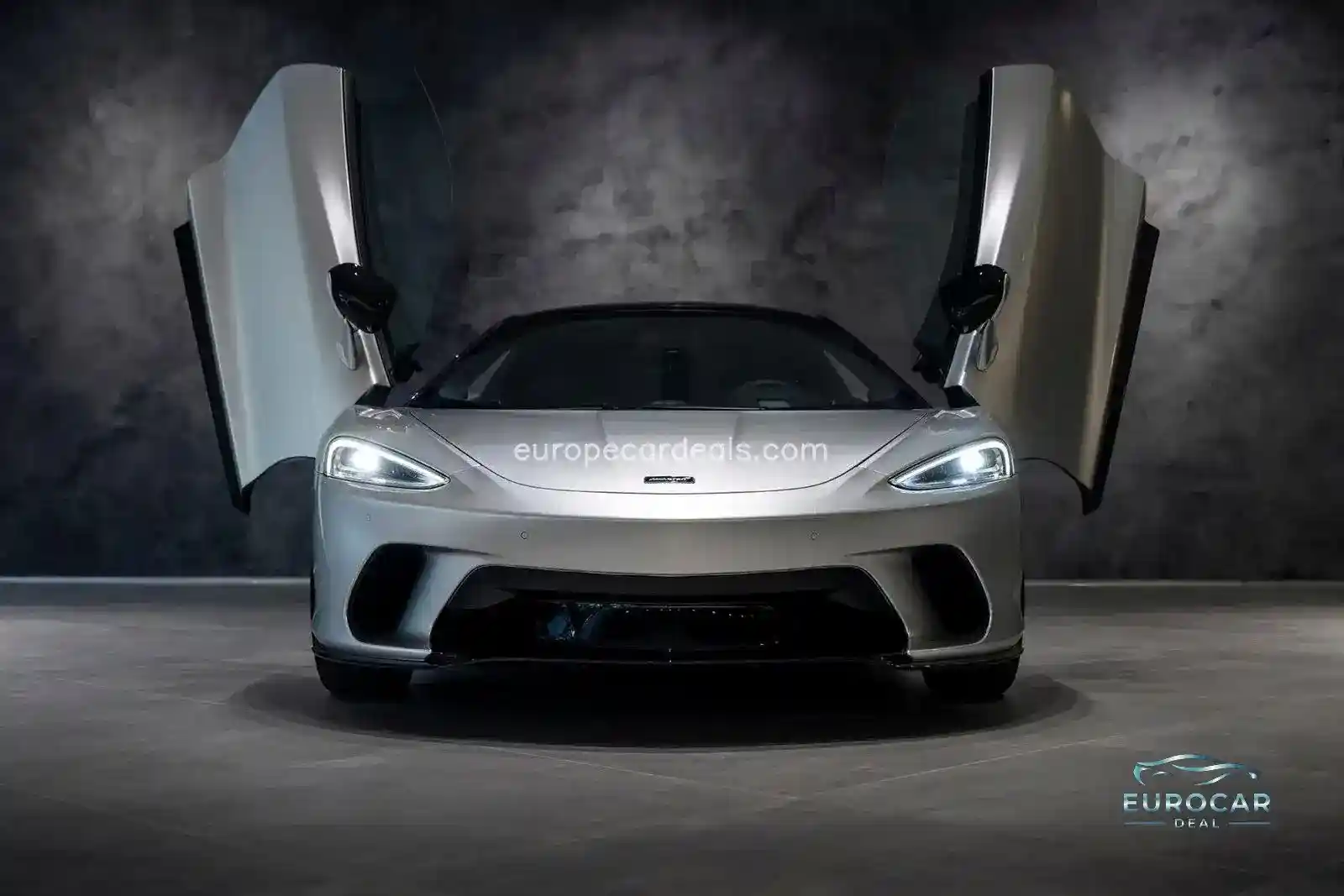 McLaren GT