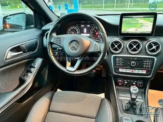 Mercedes-Benz A 180