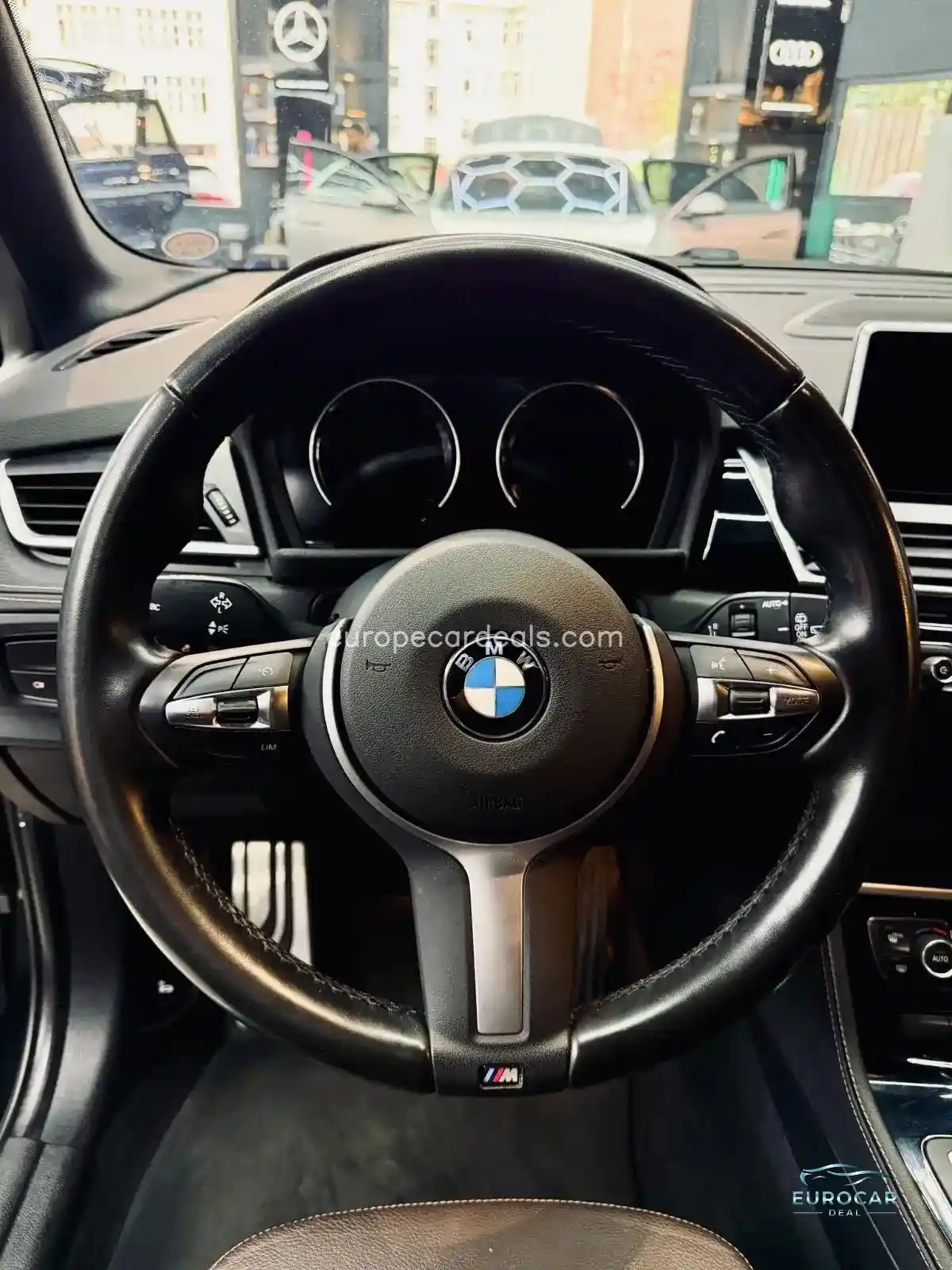 BMW 225