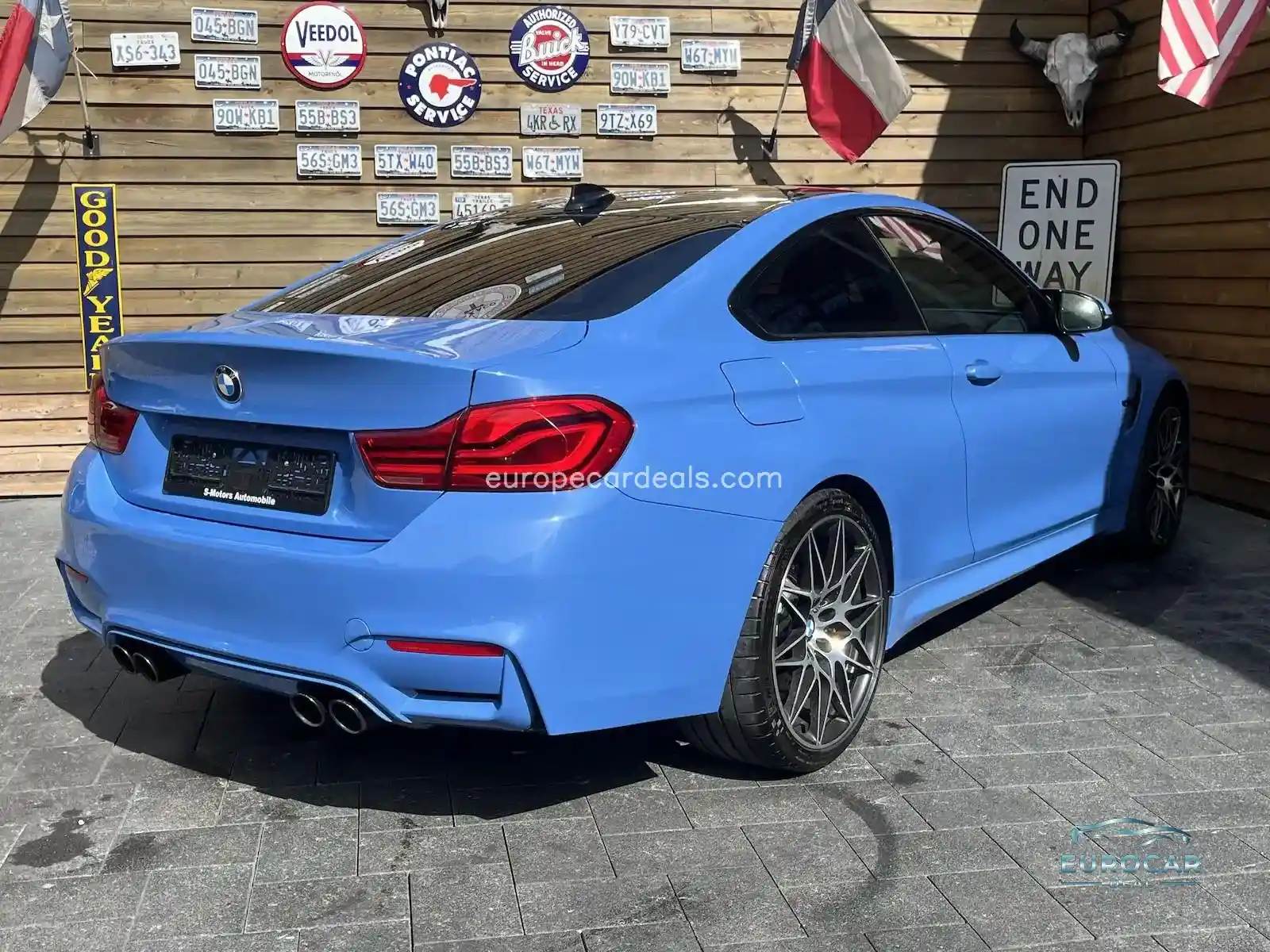 BMW M4