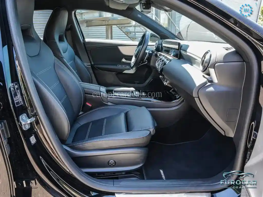 Mercedes-Benz A 35 AMG