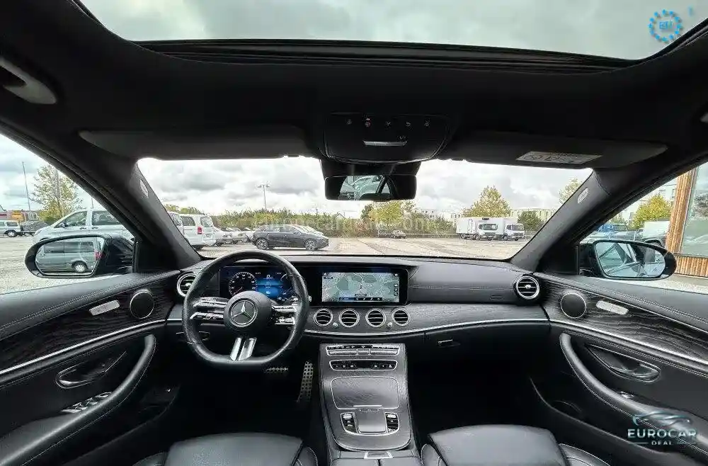 Mercedes-Benz E 300