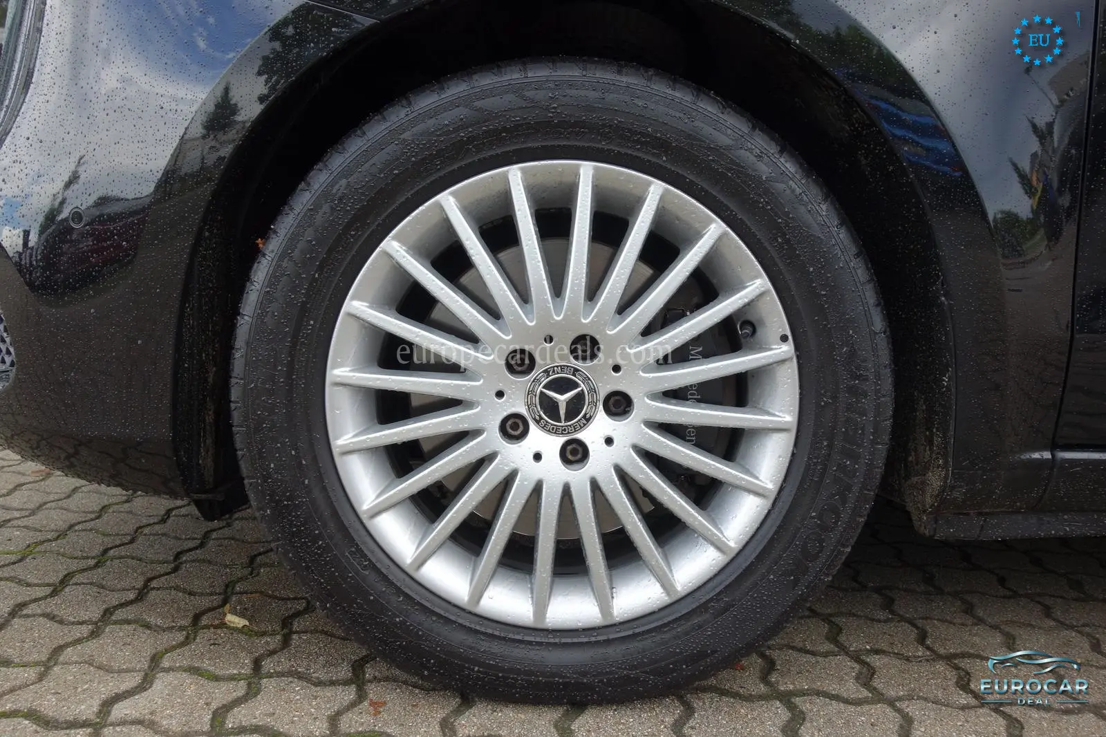 Mercedes-Benz V 220
