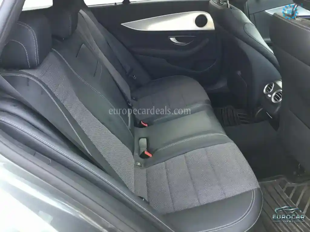 Mercedes-Benz E 400