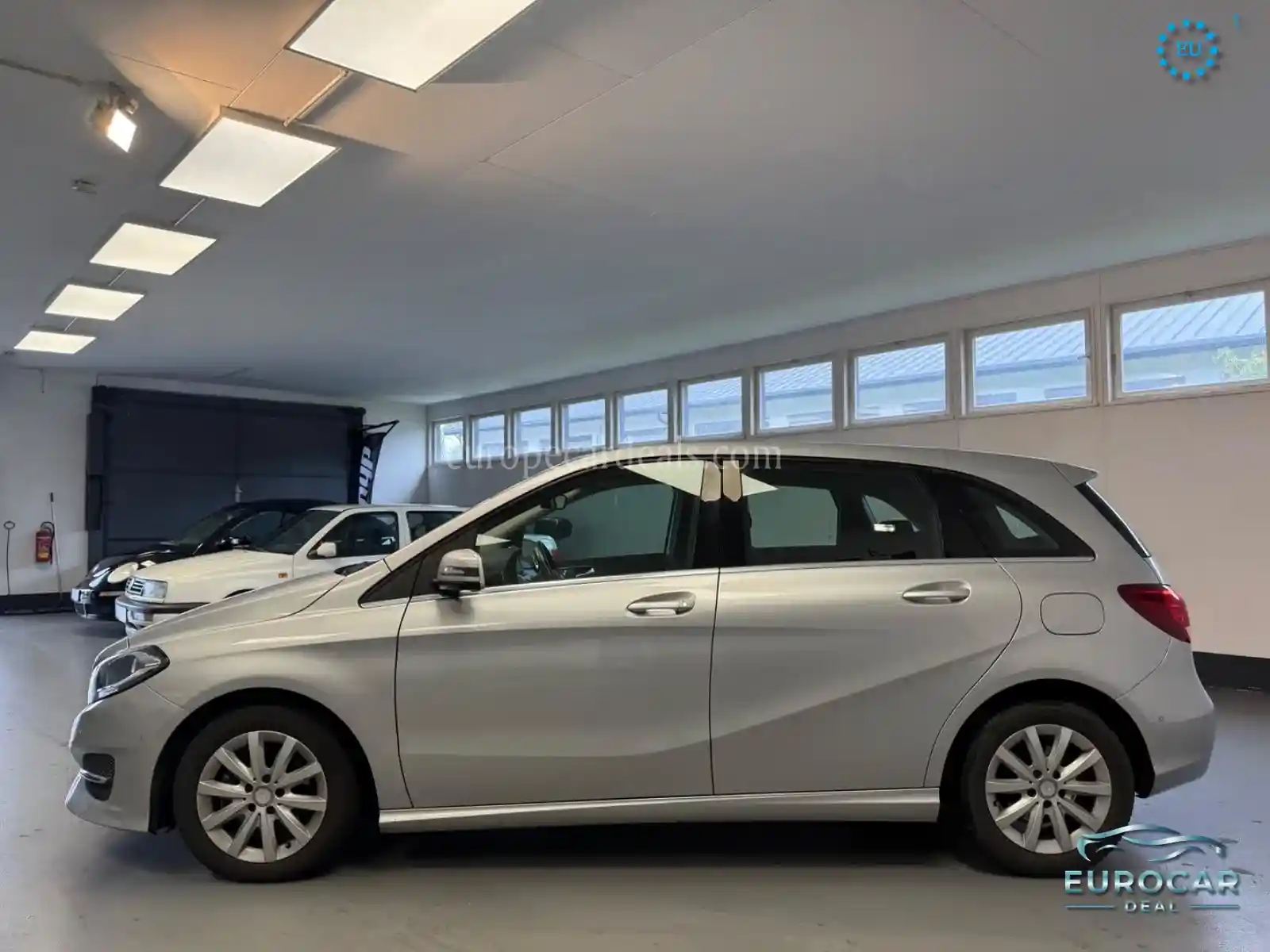 Mercedes-Benz B 180