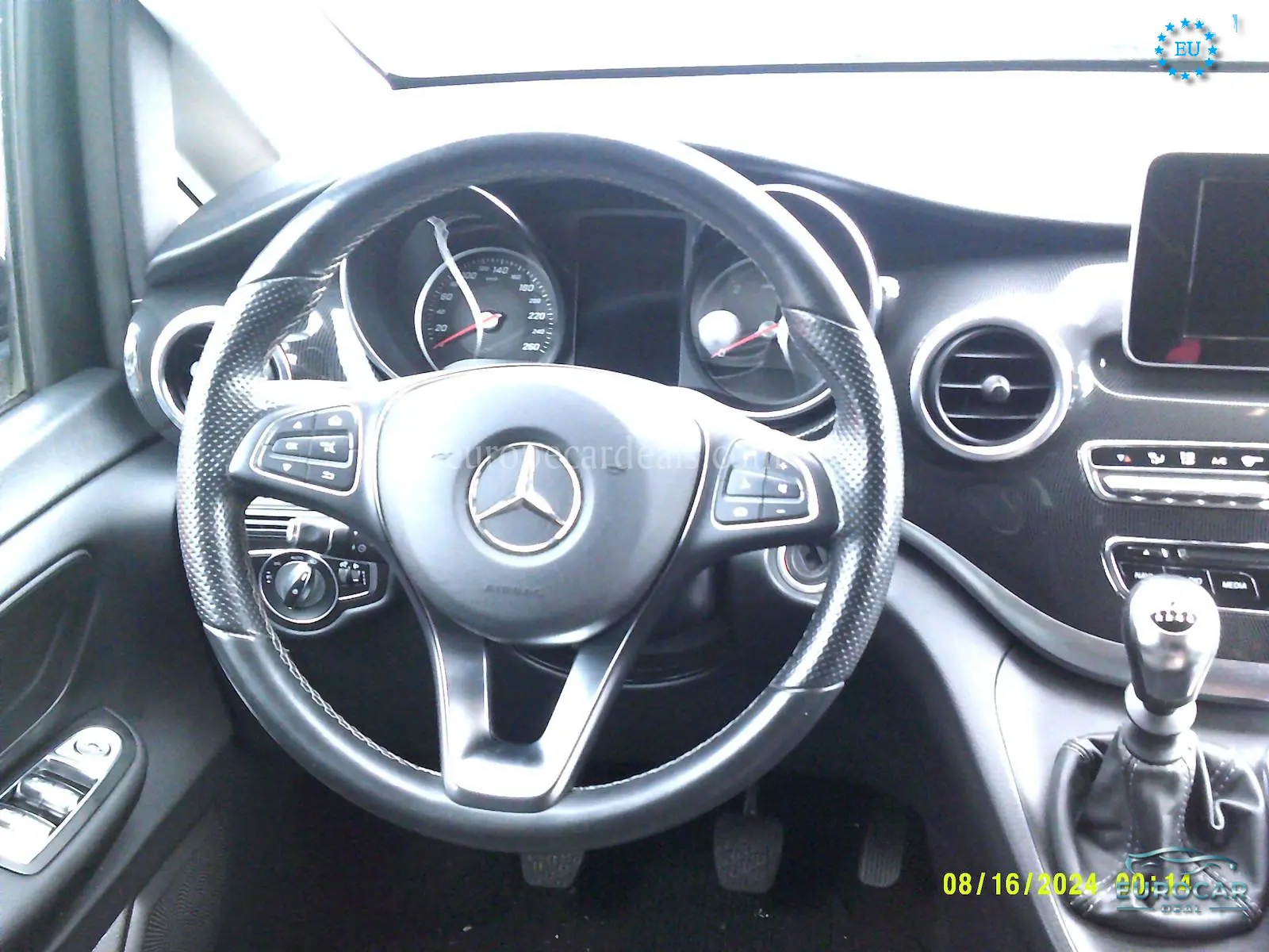Mercedes-Benz V 220