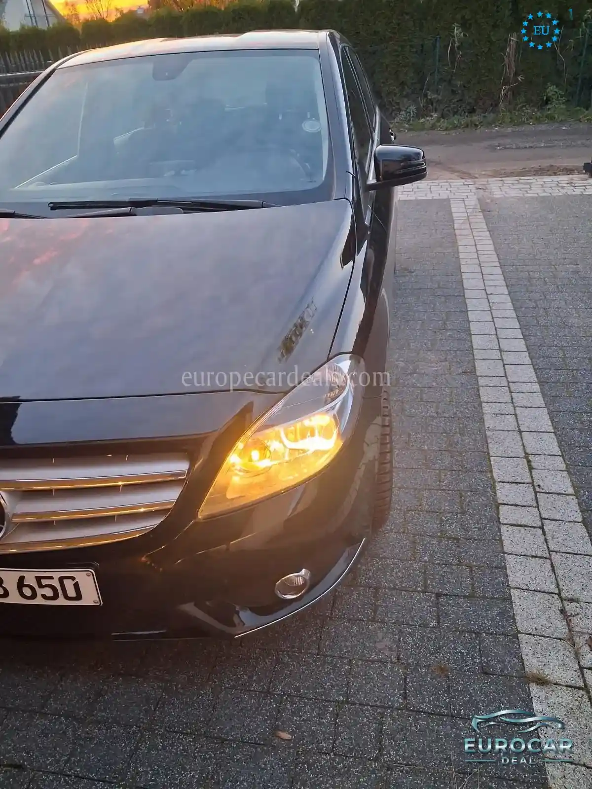 Mercedes-Benz B 180