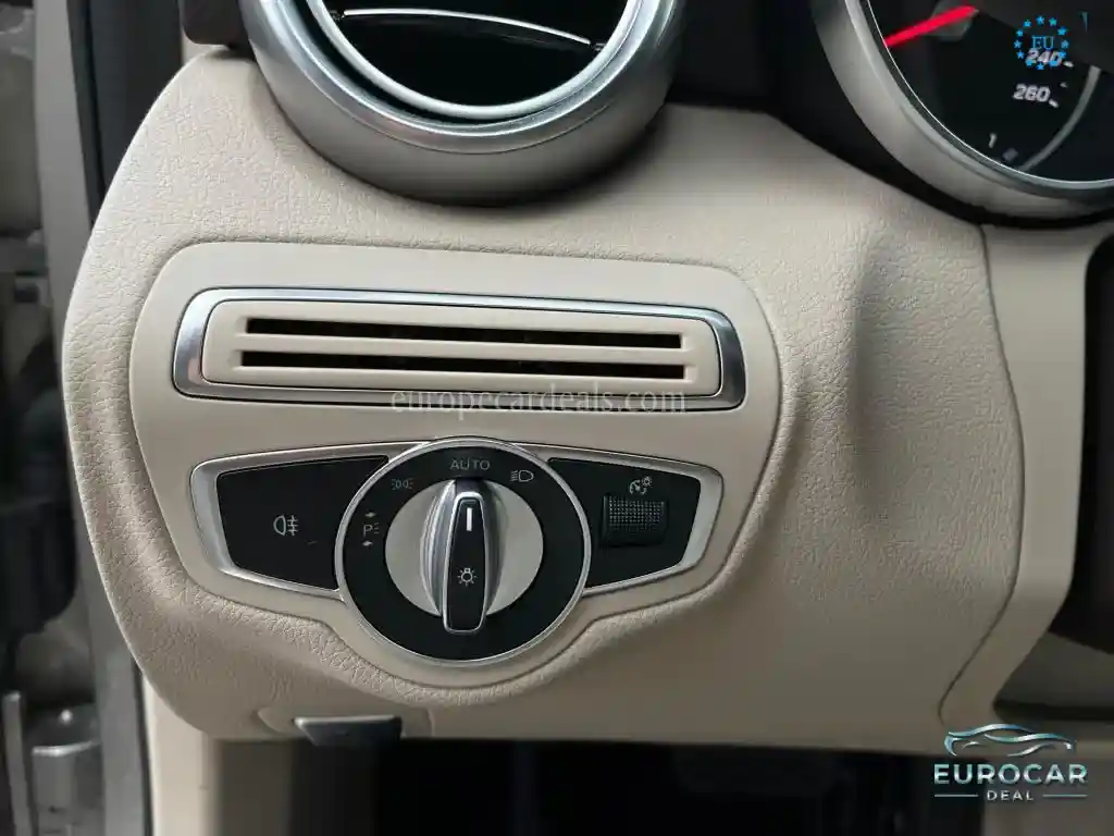 Mercedes-Benz C 220