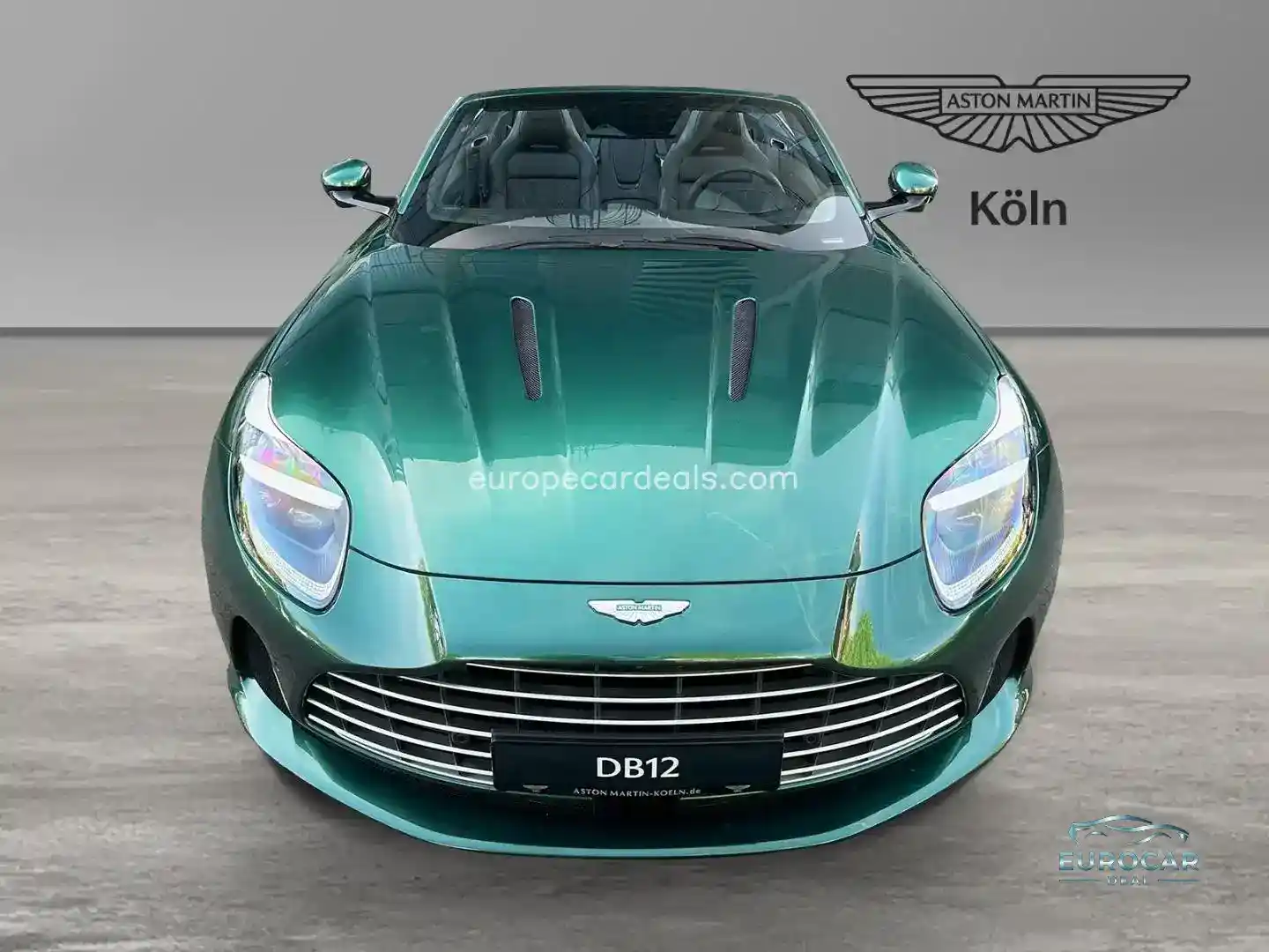 Aston Martin DB12