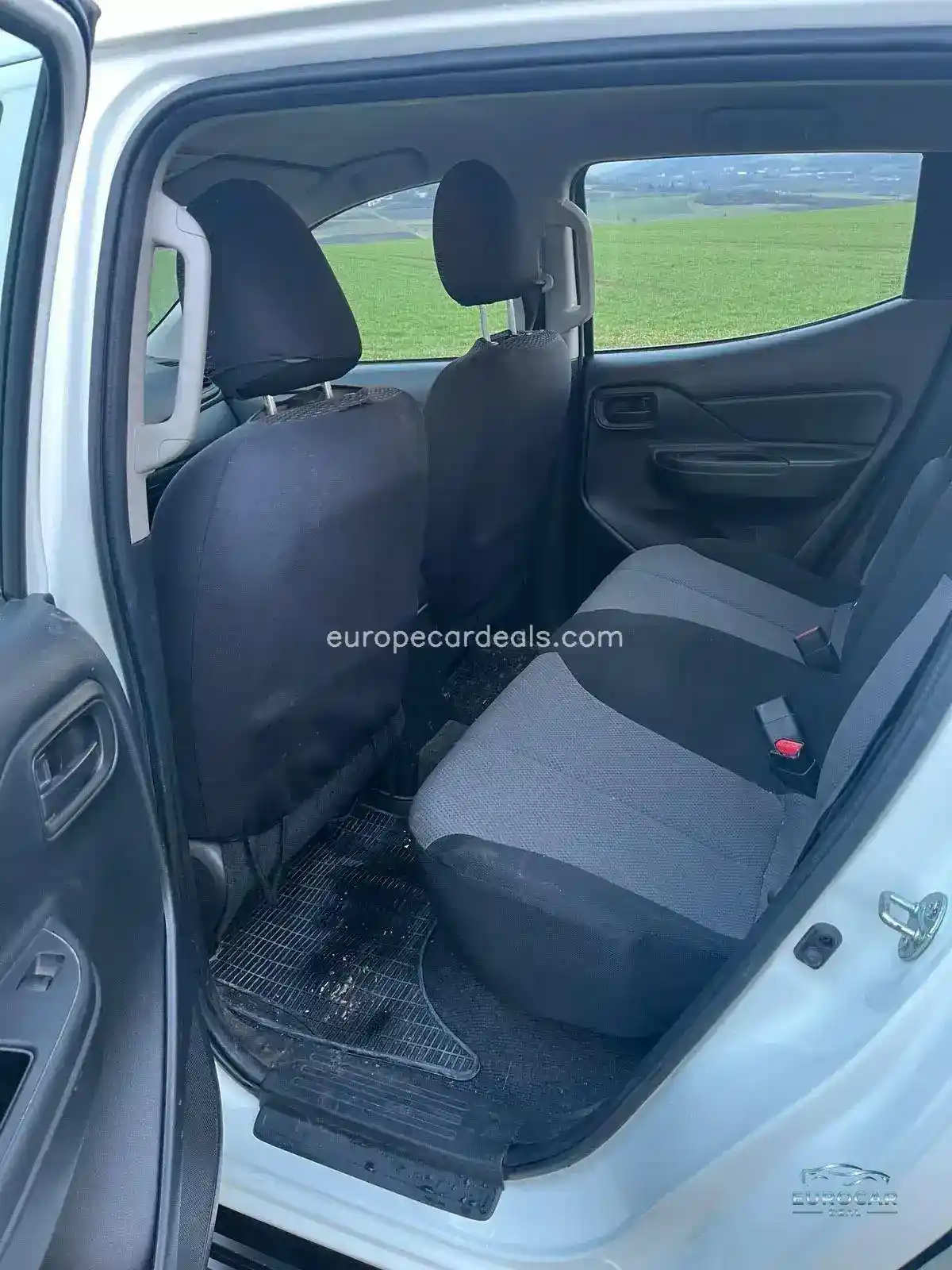 Mitsubishi L200