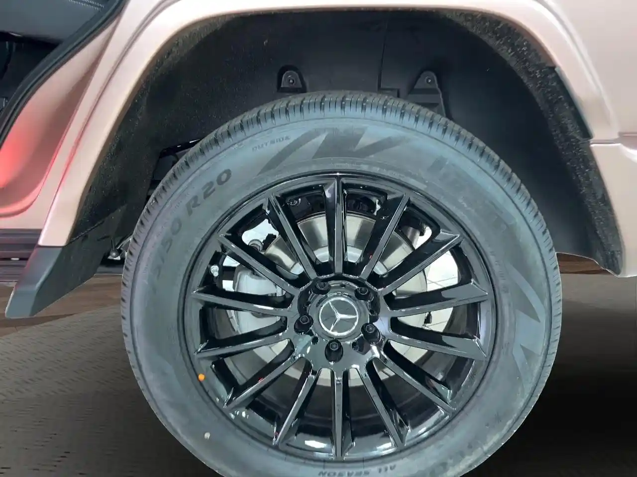 Mercedes-Benz G 500