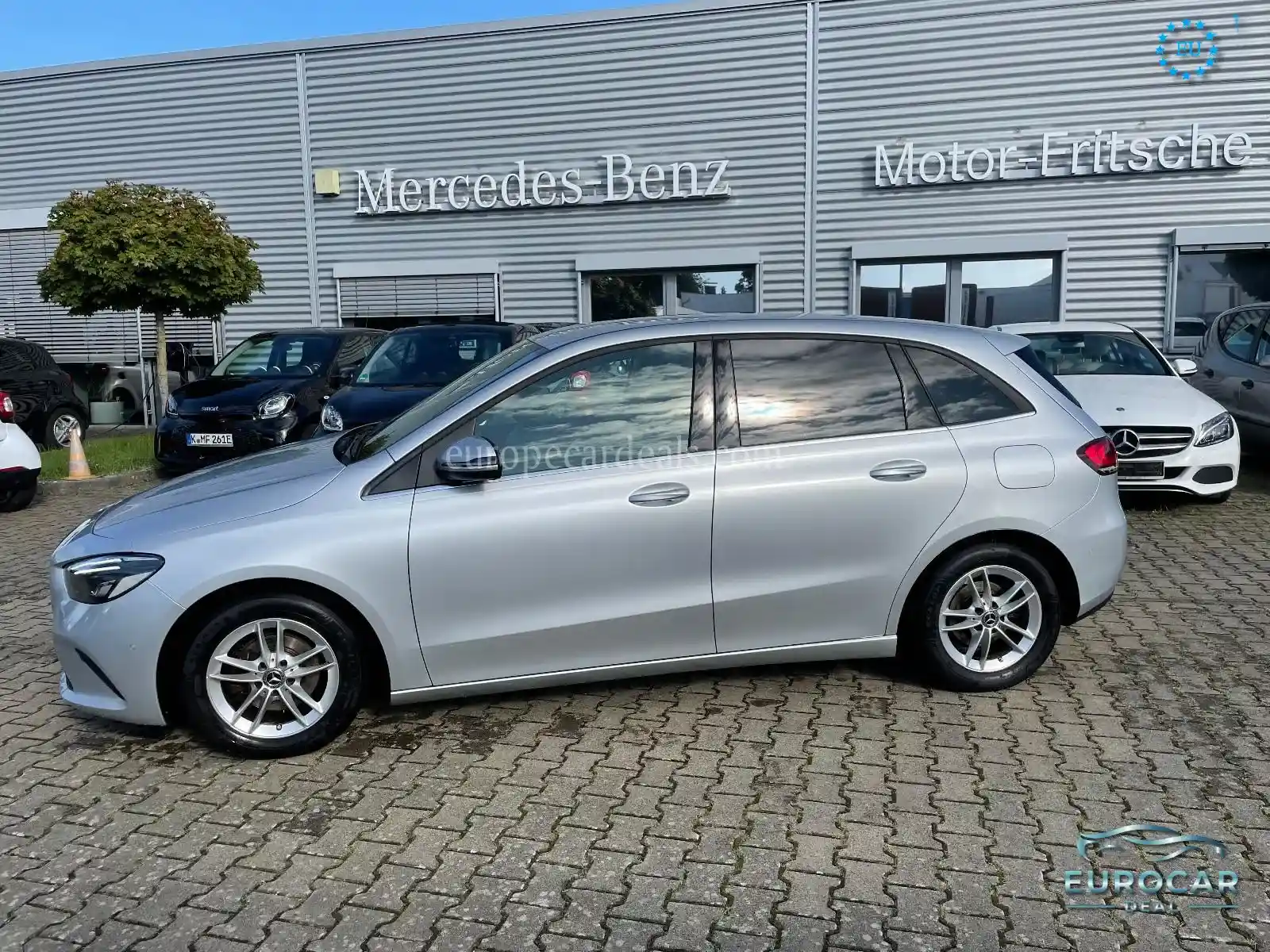 Mercedes-Benz B 180