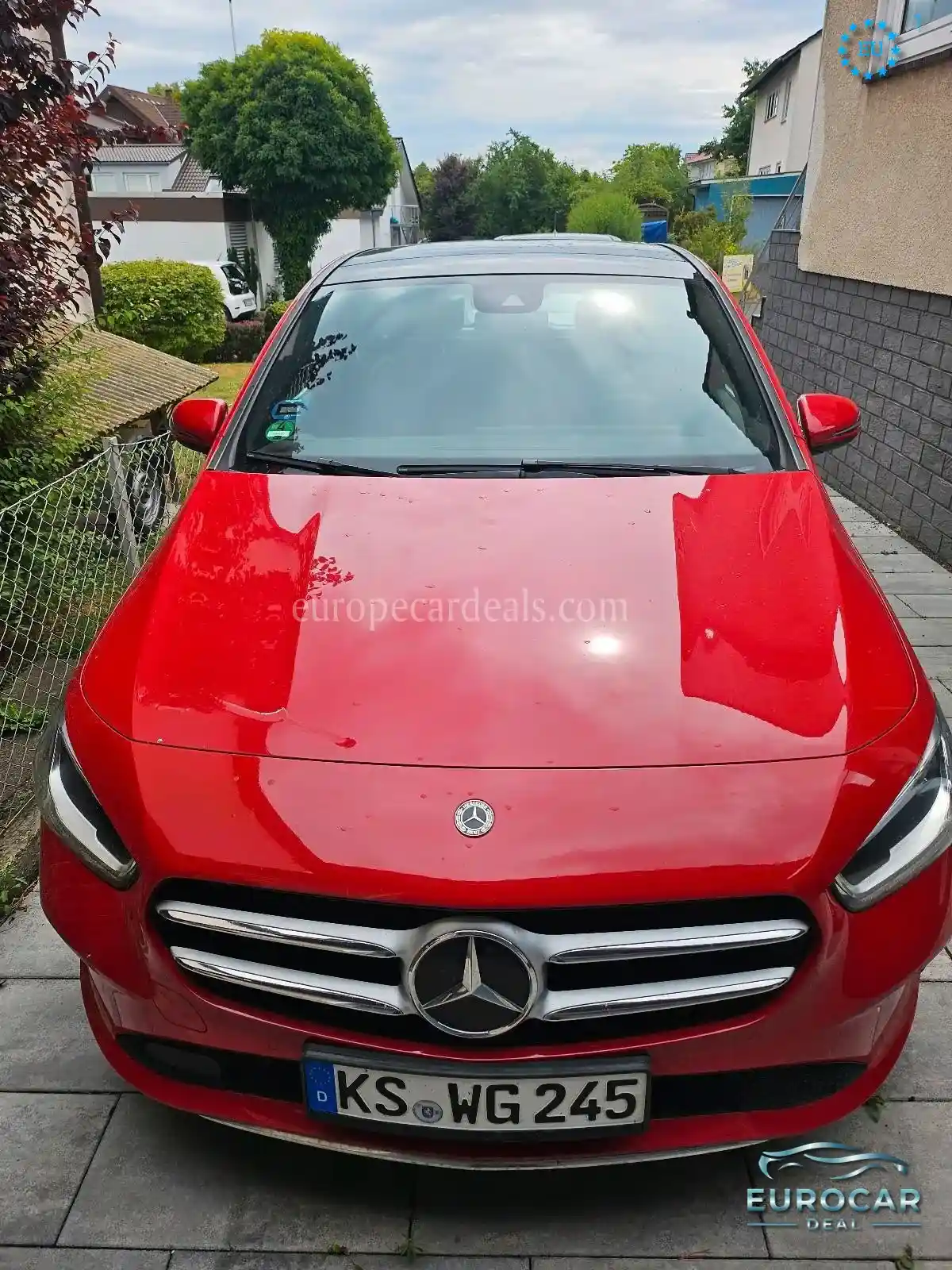 Mercedes-Benz B 180