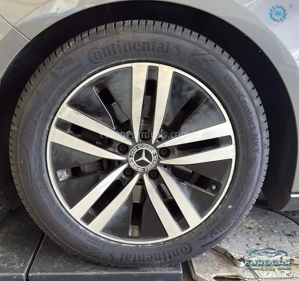 Mercedes-Benz B 200