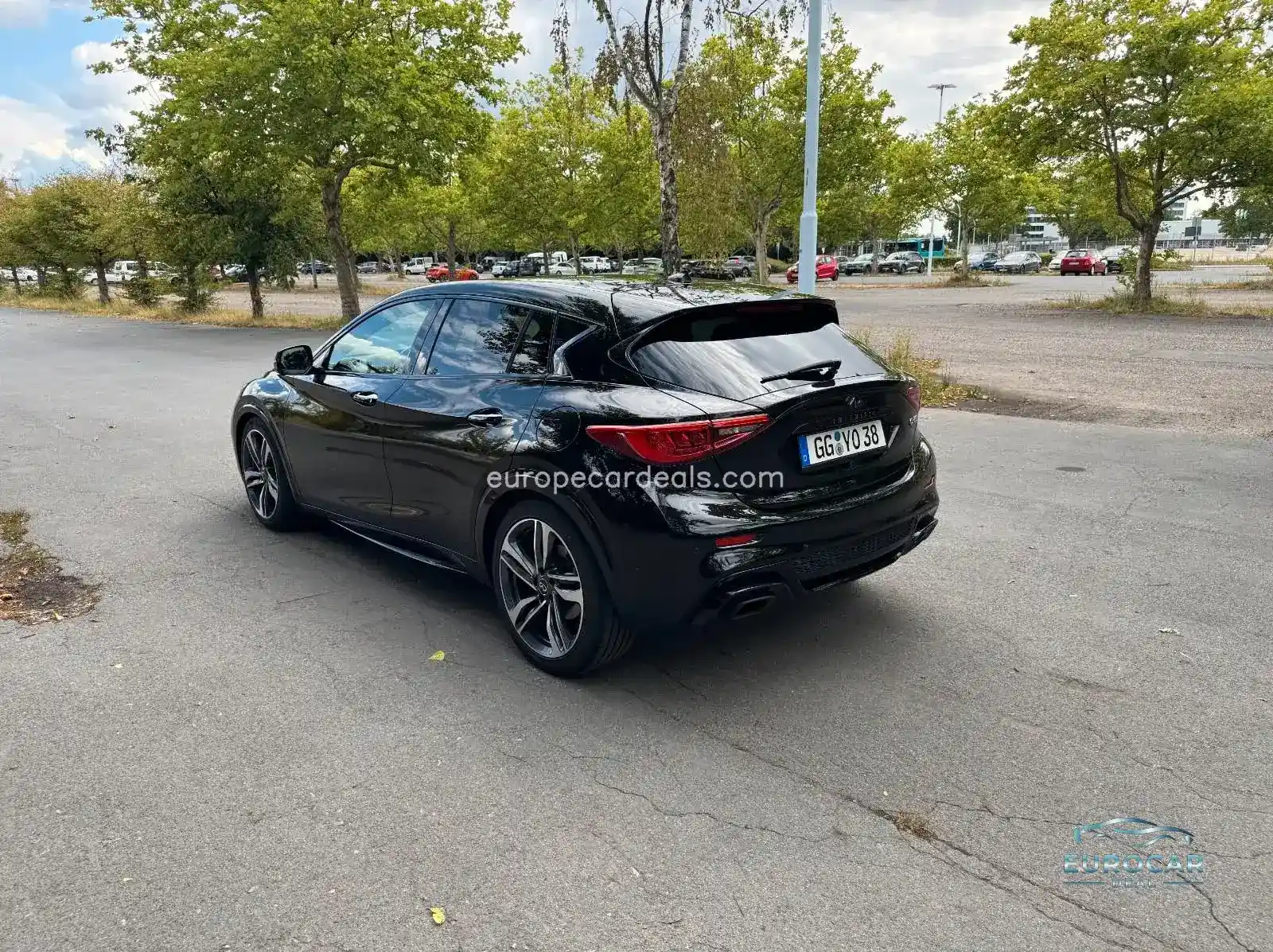 Infiniti Q30