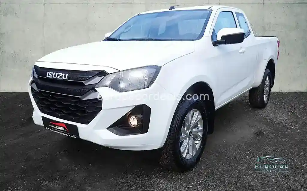 Space Cab 4×4 LS KLIMA PDC SHZ KAMERA ACC