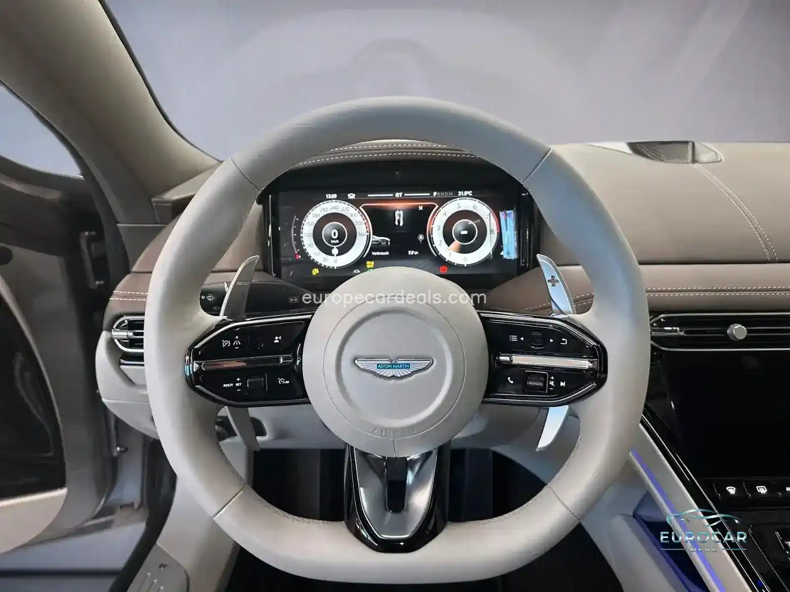 Aston Martin DB12