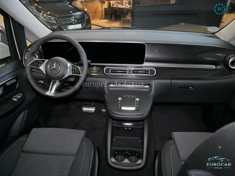 Mercedes-Benz V 220