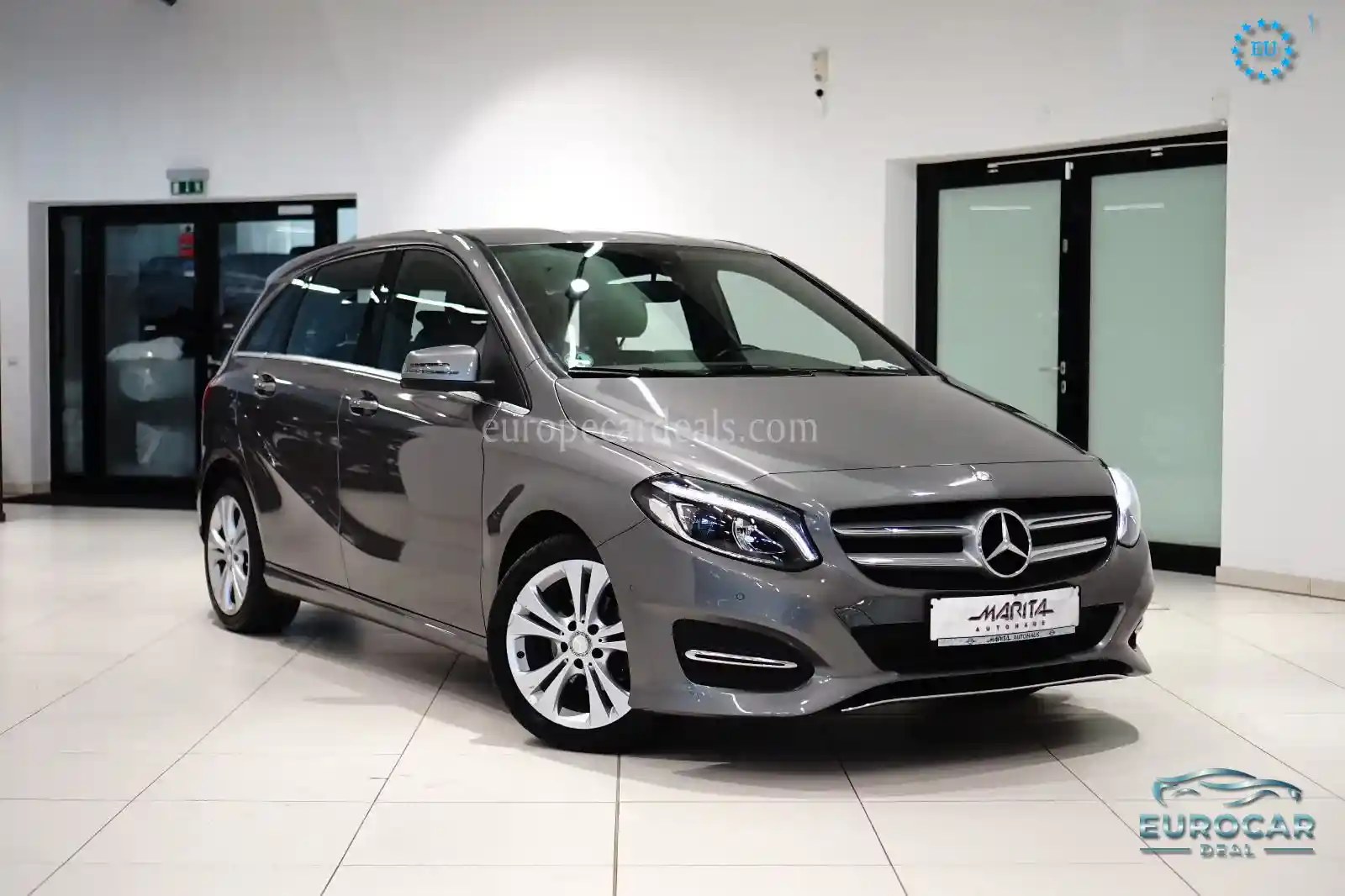 Mercedes-Benz B 180