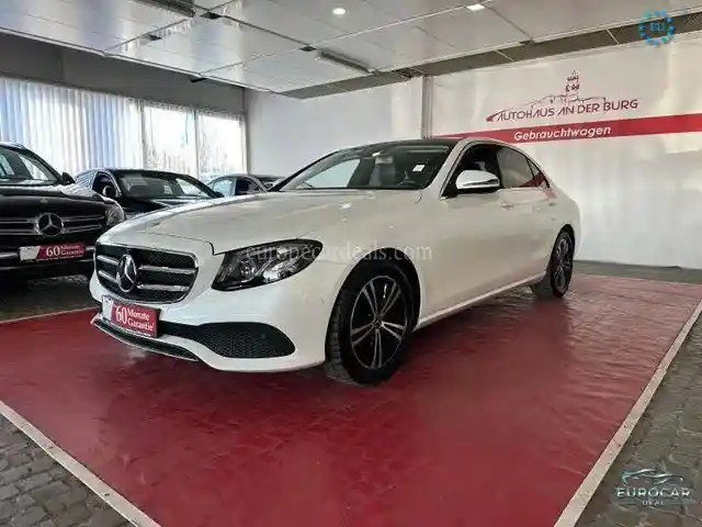 Mercedes-Benz E 220