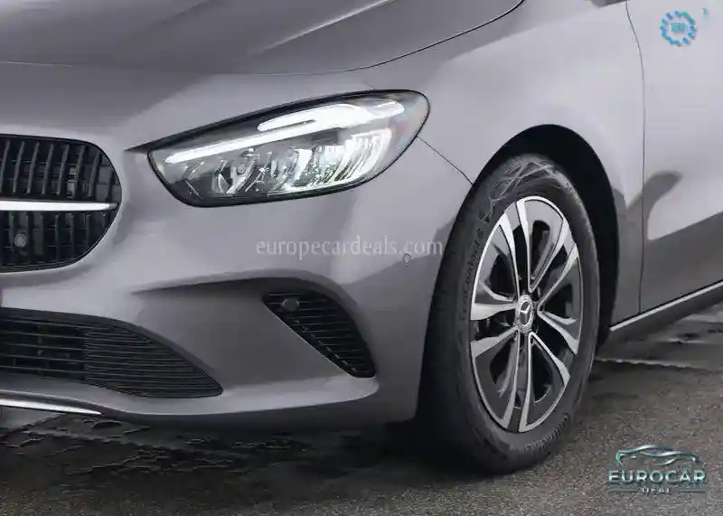 Mercedes-Benz B 180