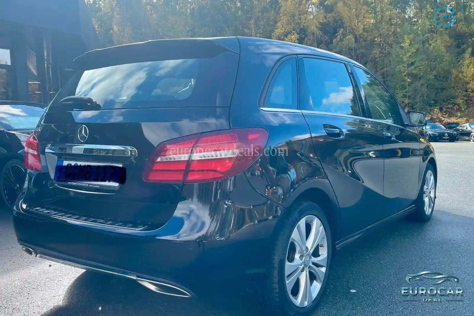 Mercedes-Benz B 180