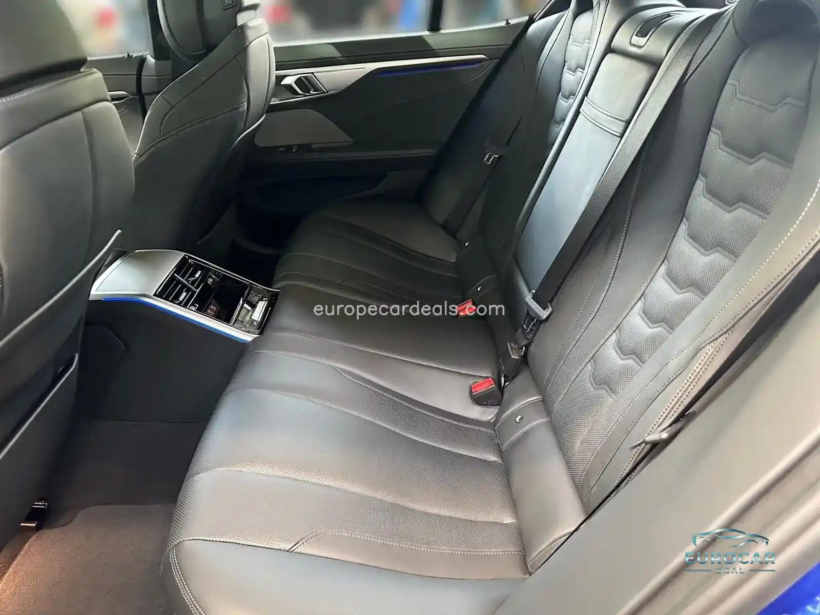 BMW 840