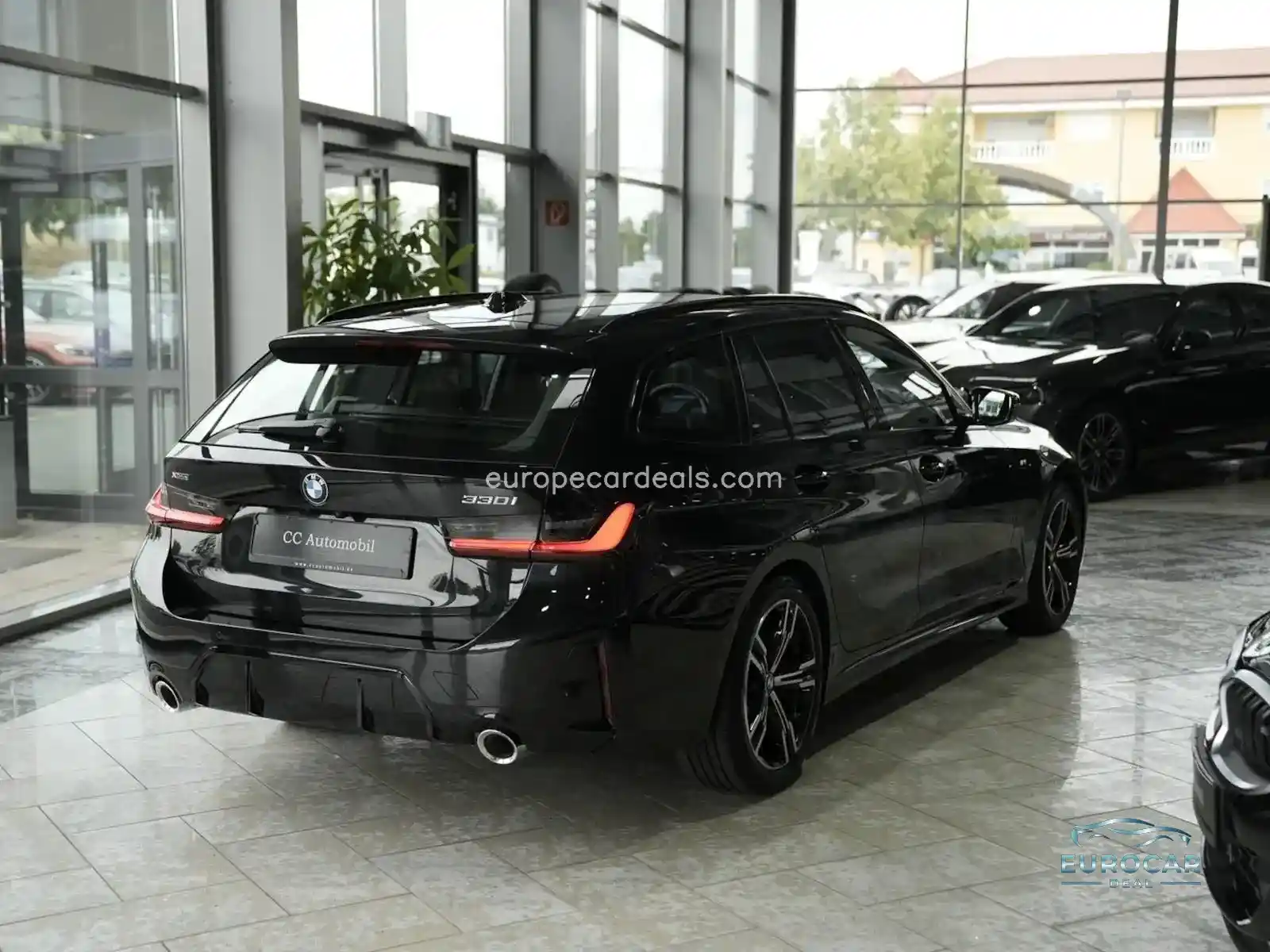 BMW 330