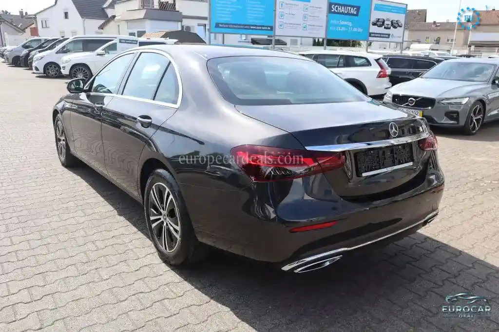 Mercedes-Benz E 220
