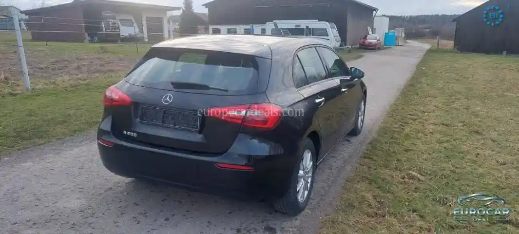 Mercedes-Benz A 200