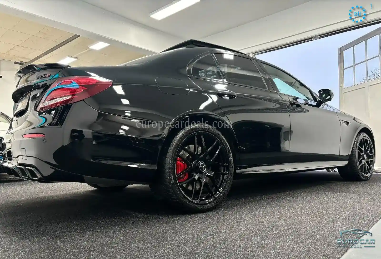 Mercedes-Benz E 63 AMG