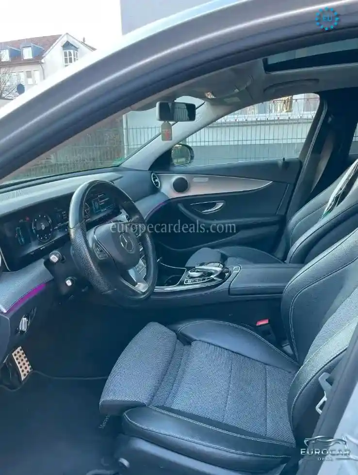 Mercedes-Benz E 220