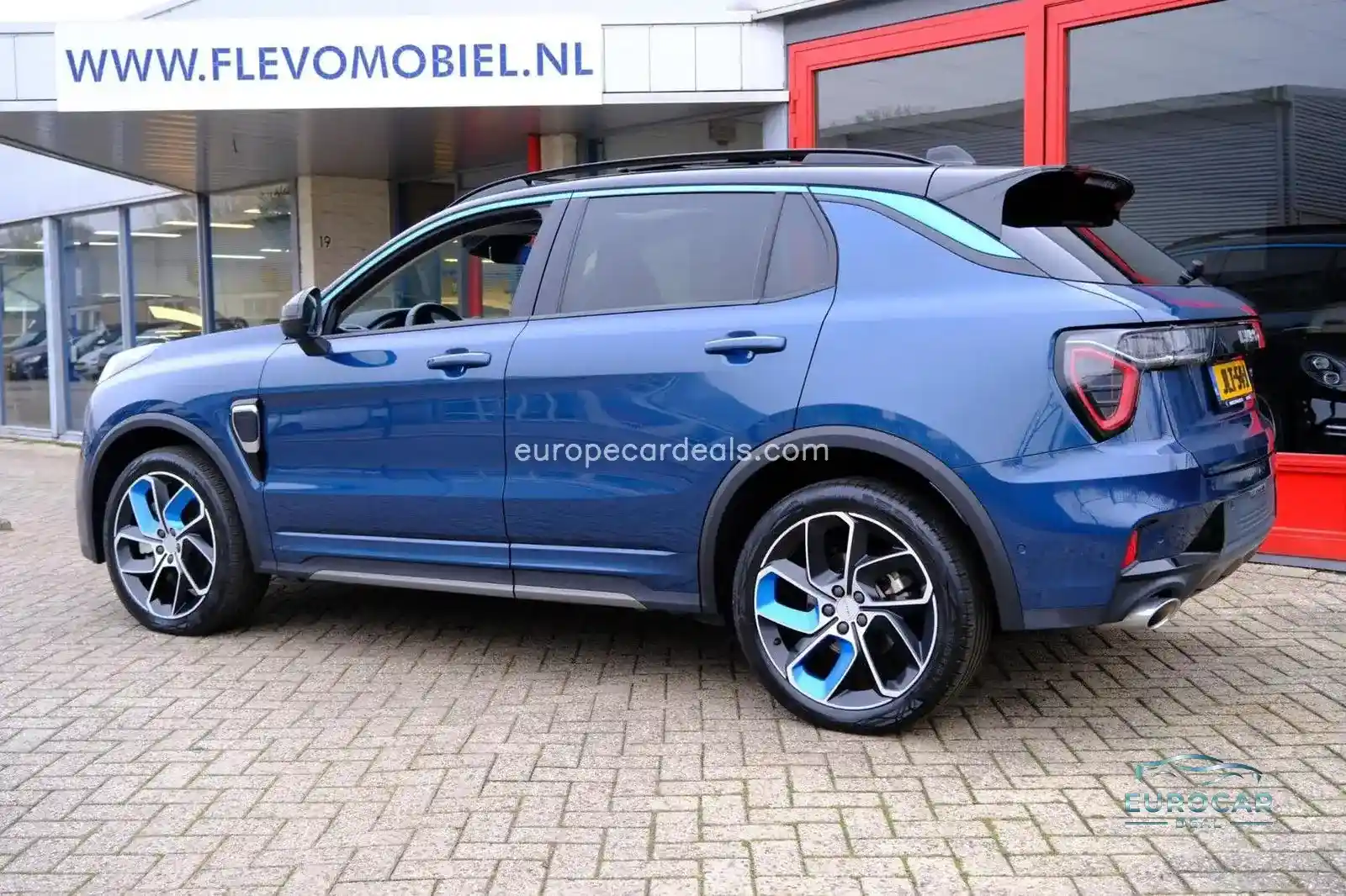 Lynk&Co 01