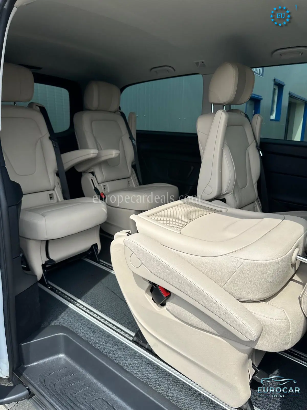 Mercedes-Benz V 220