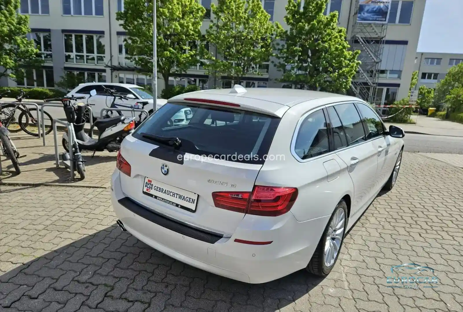 BMW 525