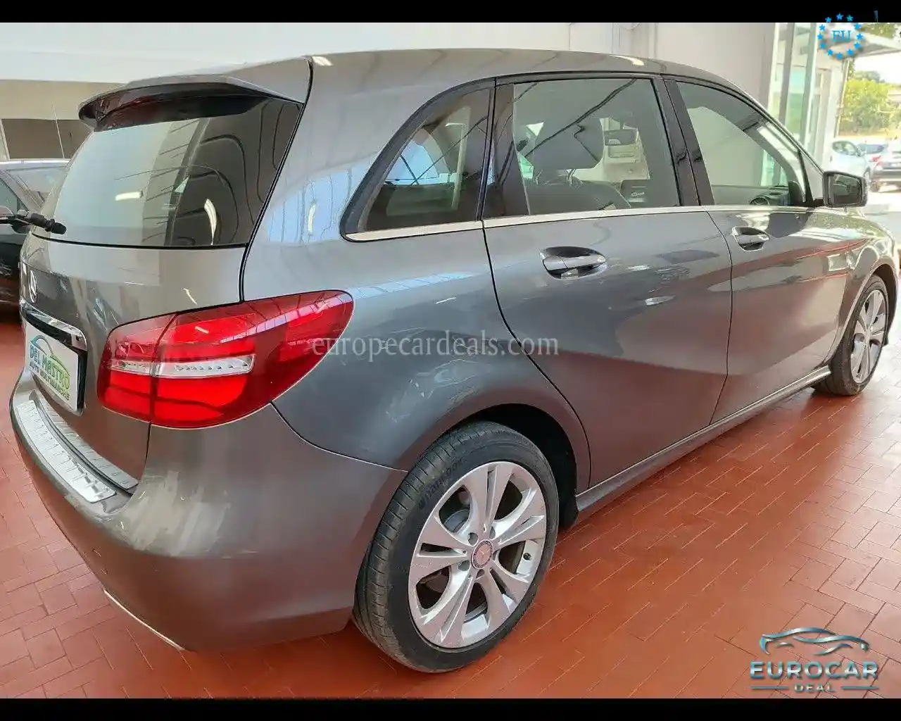 Mercedes-Benz B 200