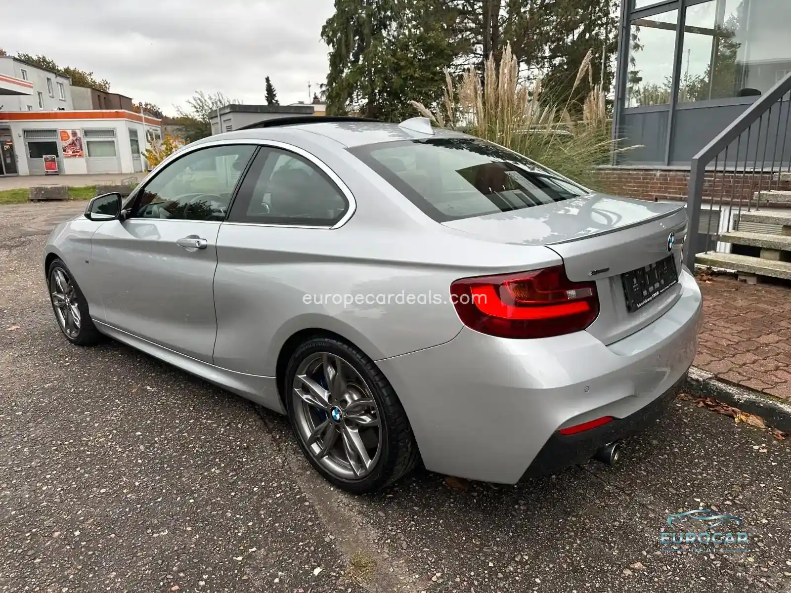 BMW M235