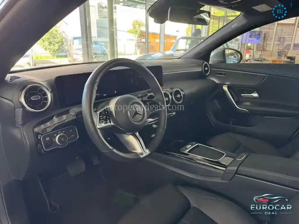 Mercedes-Benz CLA 180