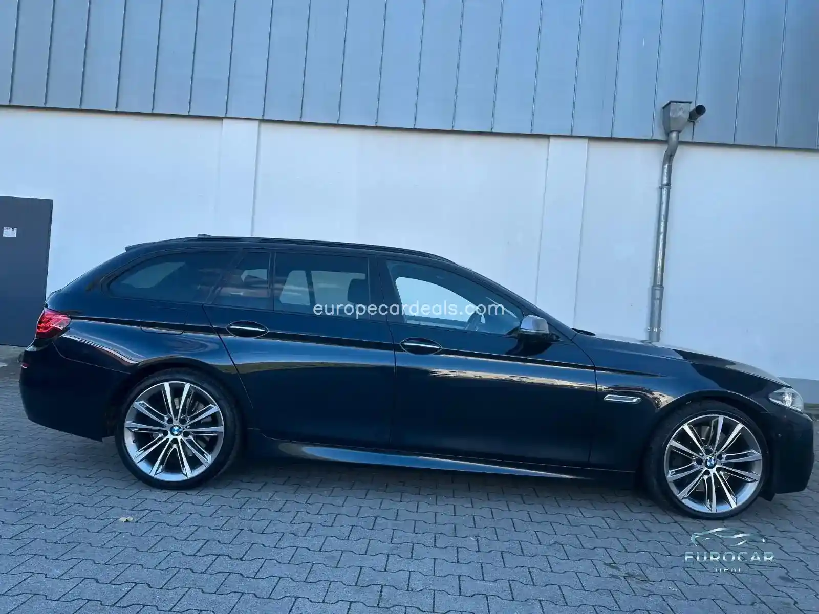 BMW M550