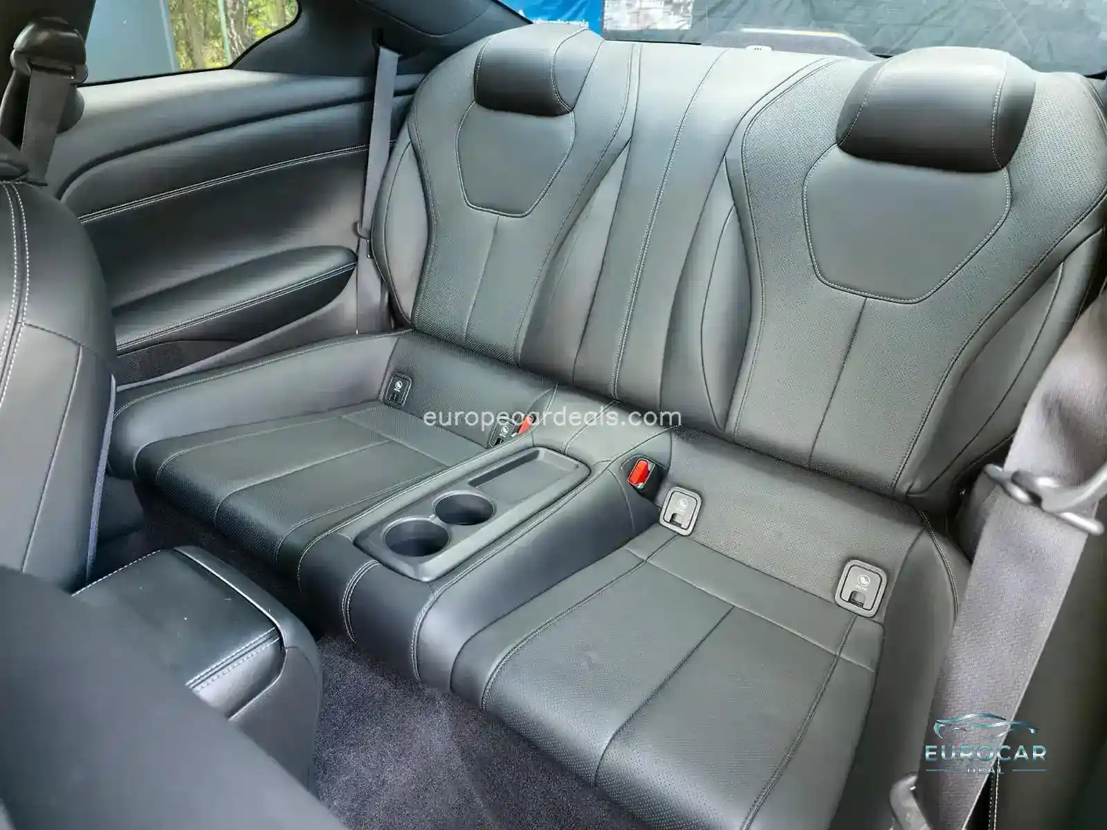 Infiniti Q60