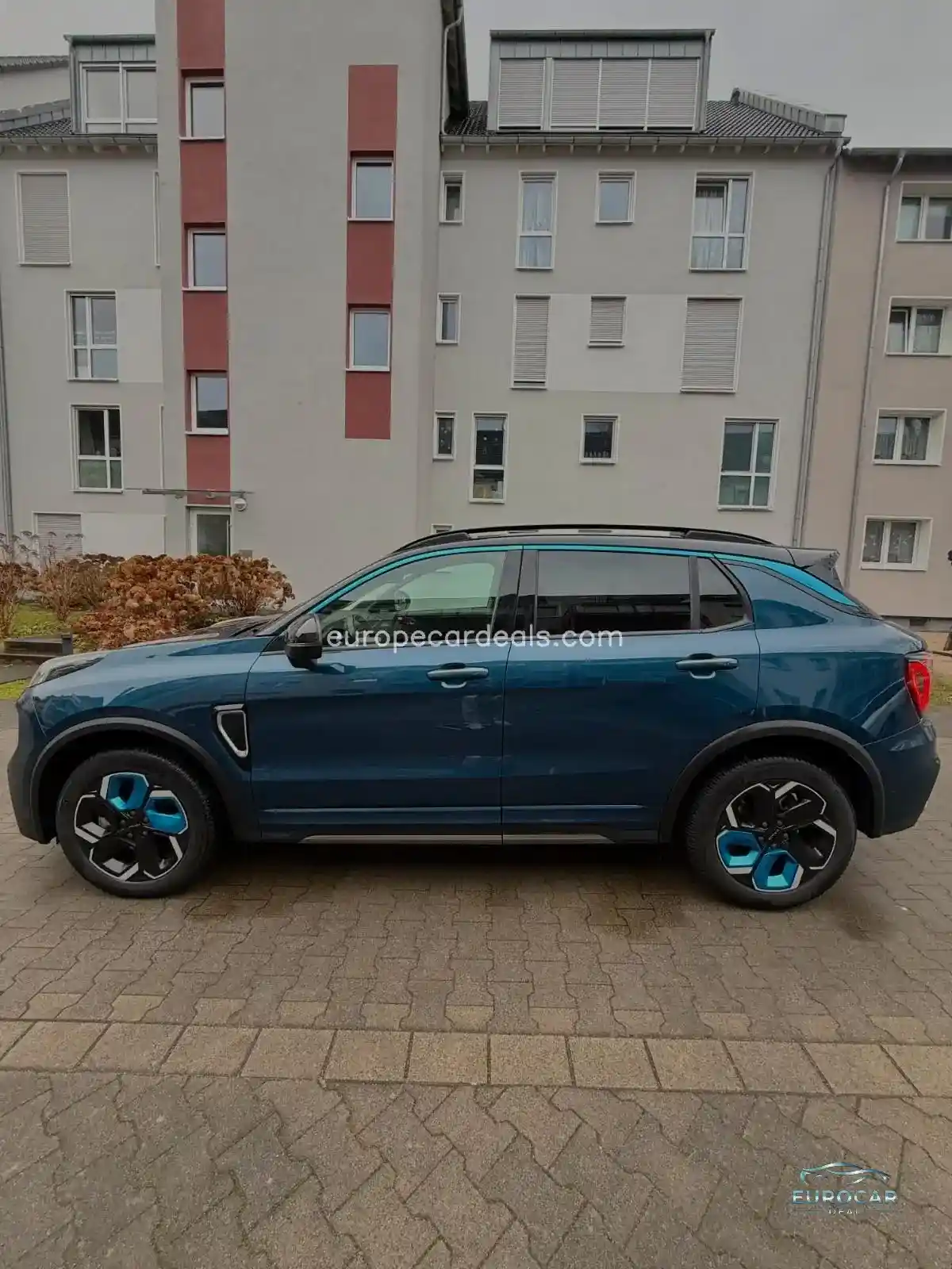 Lynk&Co 01